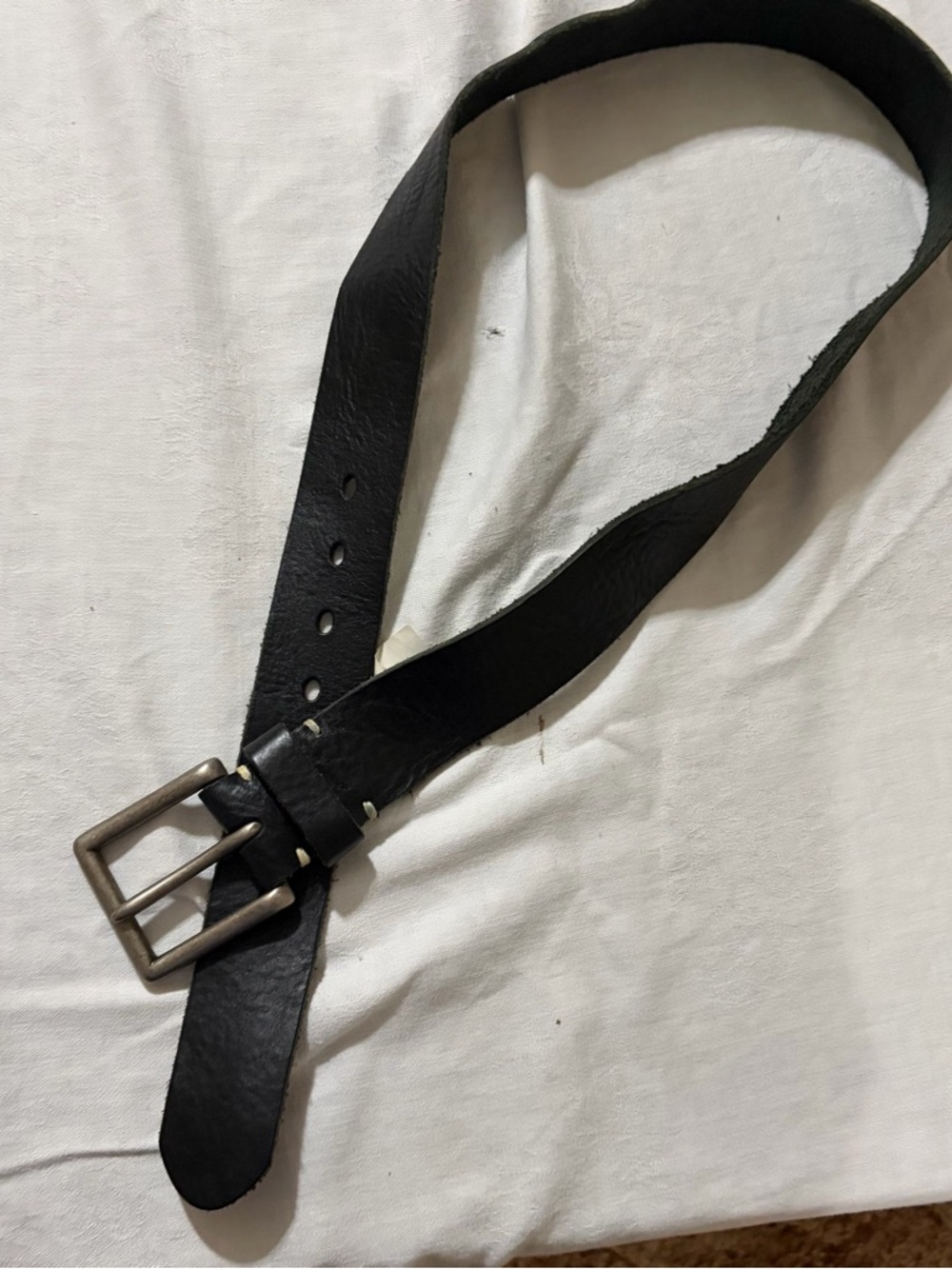 Black leather belt M